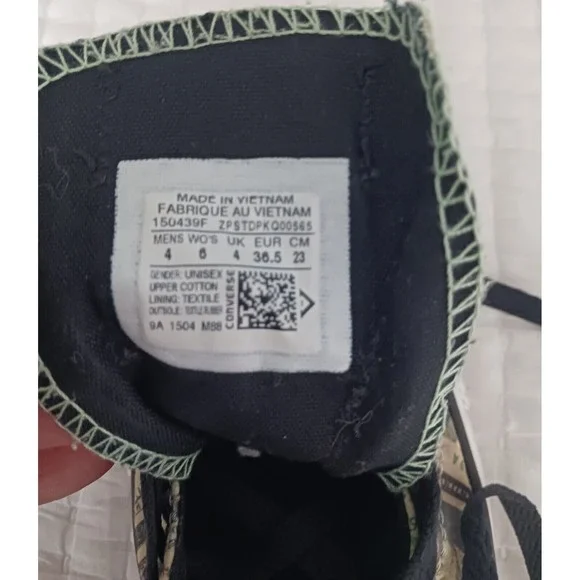 Converse Unisex Sz. 4 MEN 6 WOMEN Chuck Taylor All Star Cash Money Print Canvas - Picture 6 of 6